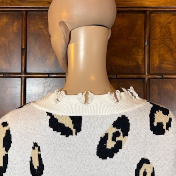 NWOT Ivory Bold Leopard Fringe Distressed Vneck Sweater - Picture 8 of 14